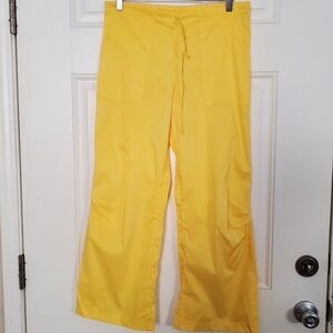 Be Present Lotus Yoga Pants Women’s Medium nwot